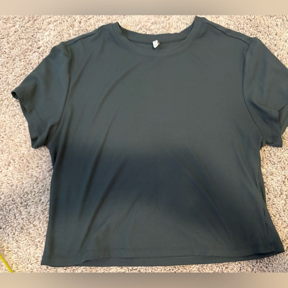 7 Diamonds Ribbed Short Sleeve Tee in Deep Teal